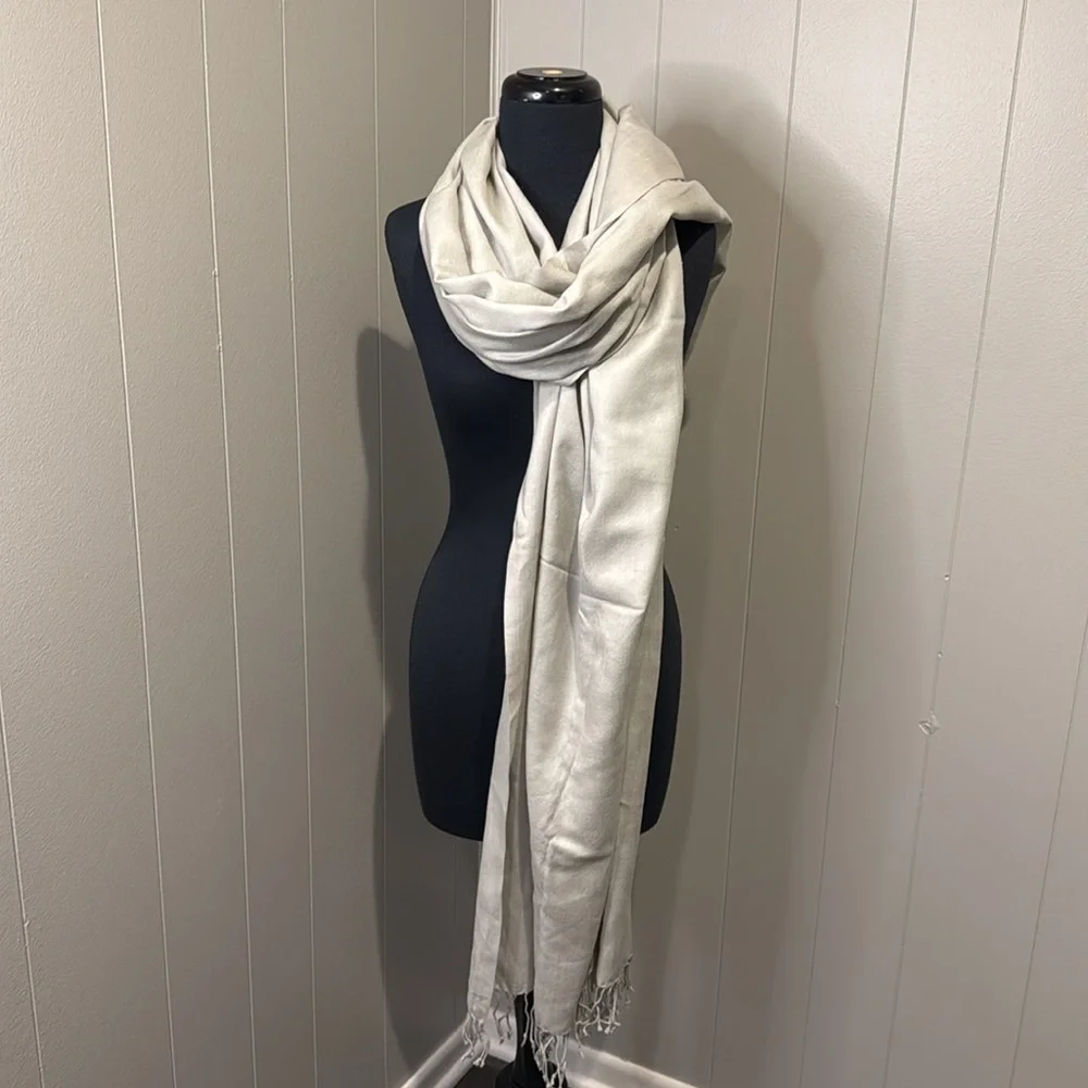 Company Women’s Long Scarf Wide Fringe Winter Fall Outdoor Cold Casual